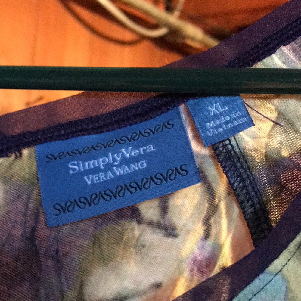 Shirt - Picture 3 of 4